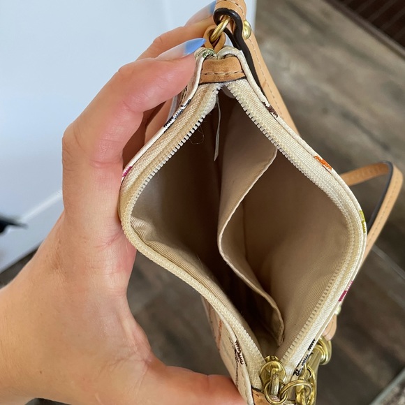 Coach wristlet - Picture 1 of 4